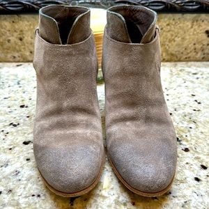Vince Booties 6.5